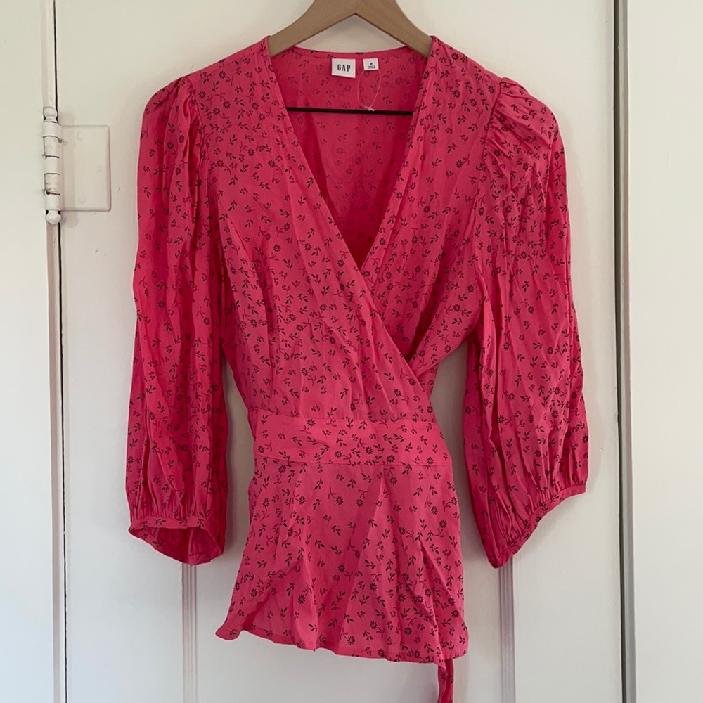 Surplice wrap top in pink
